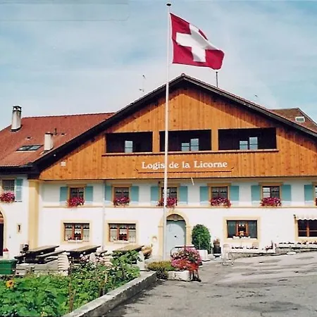 Logis De La Licorne Inn *