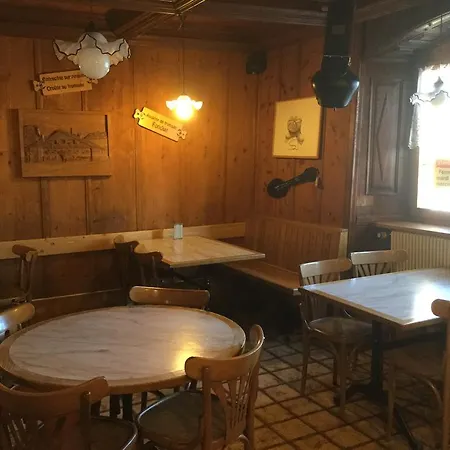 Logis De La Licorne * La Ferrière