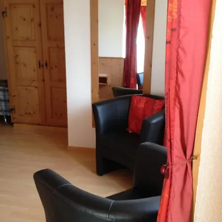 Logis De La Licorne Inn