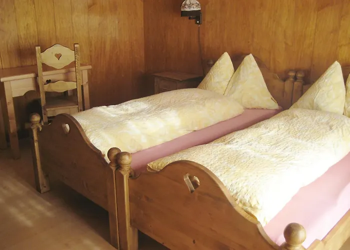 Logis De La Licorne Inn *