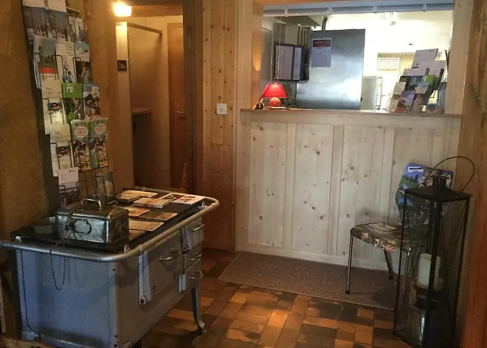 Inn Logis De La Licorne La Ferriere